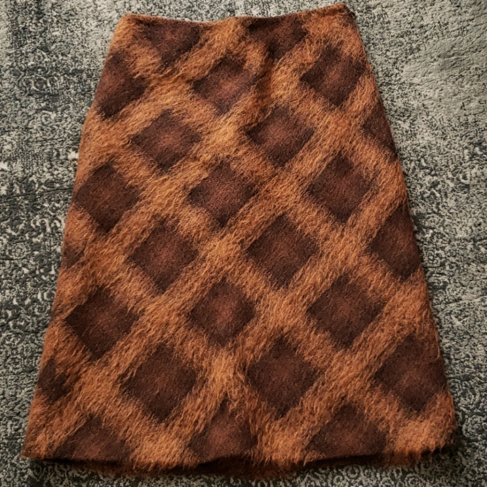 In Wear vintage woolen winter skirt